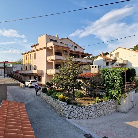 Apartments By The Sea Kampor, Rab - 5037 Dış mekan fotoğraf